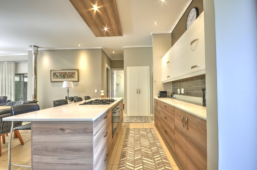 4 Bedroom Property for Sale in Earls Court Lifestyle Estate Western Cape